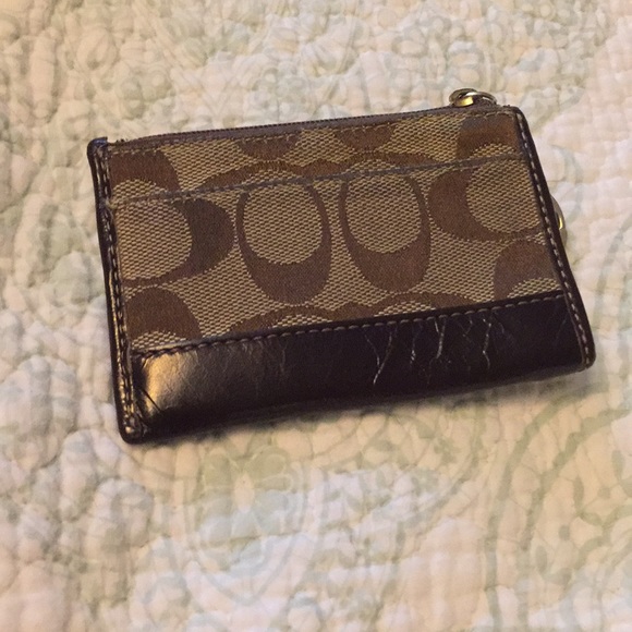 Coach change purse - Picture 2 of 3